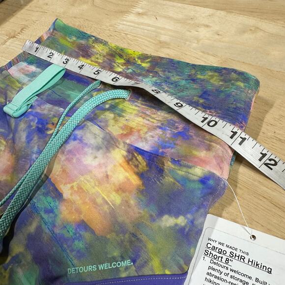 Lululemon Cargo Super-High-Rise Hiking Short 8" Altered Nature Multi Size 2 NWT - Picture 10 of 12